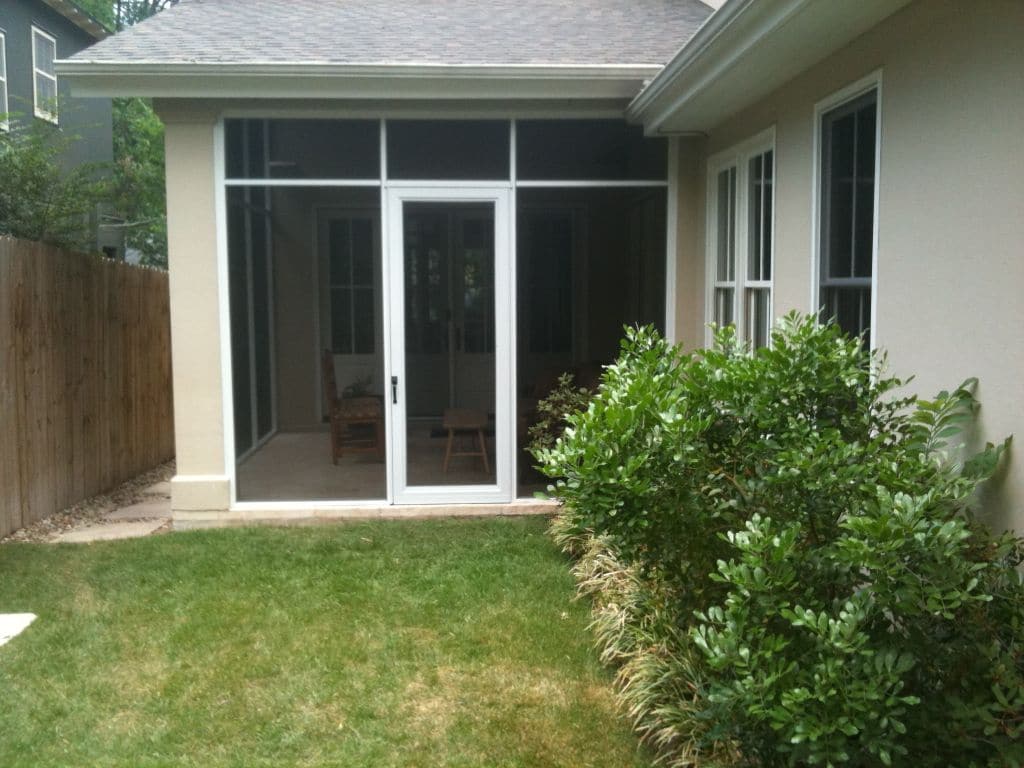screen patio and screened patio door installed by Dan White's Screens & Things